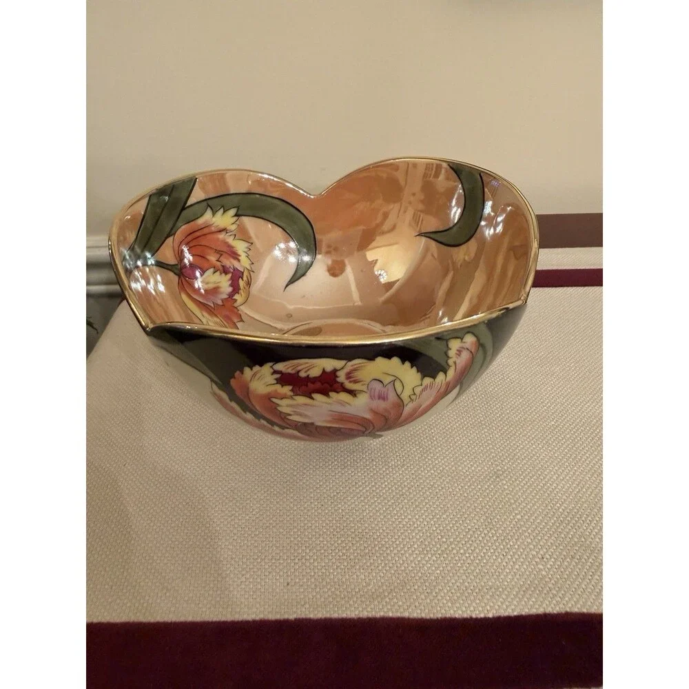 VTG Noritake Lusterware Bowl w/ Iridescent Peach Interior Painted Floral Motifs.